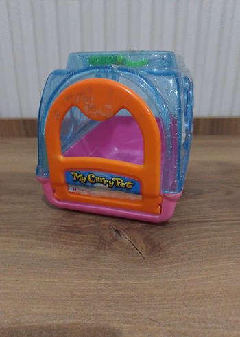 Renkli Taşıma Kutusu ve Kedi Tuvaleti - Görsel 8