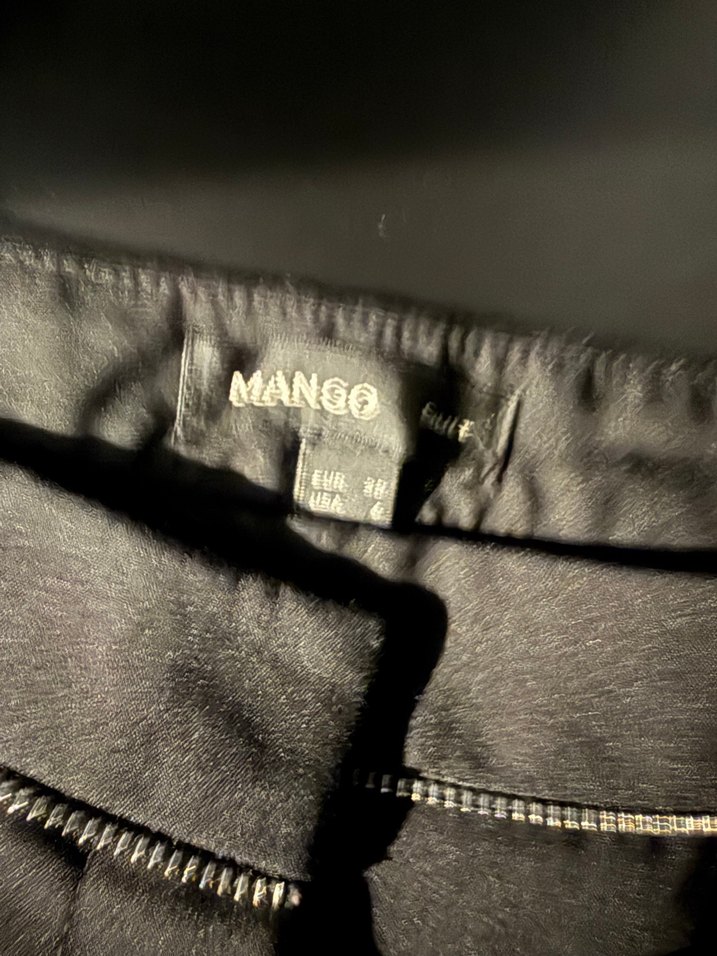 MANGO Siyah Fermuarlı Şık Pantolon — görsel 2/4