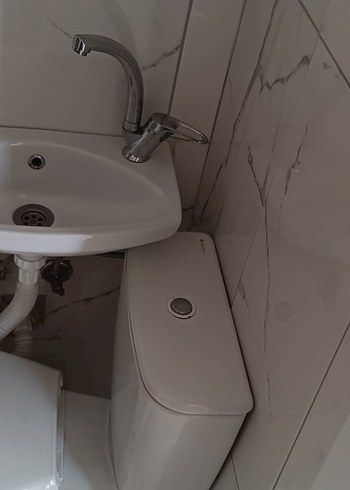  Beden Tam takım klozet ve küçük lavabo ve bataryası