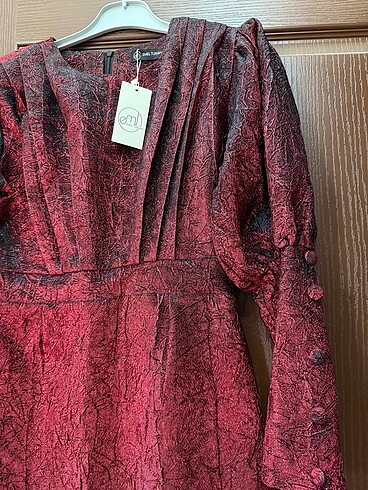 40 Beden bordo Renk Parlak simli kalem abiye