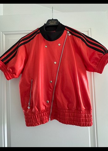 Adidas kısa kollu biker tarz ceket