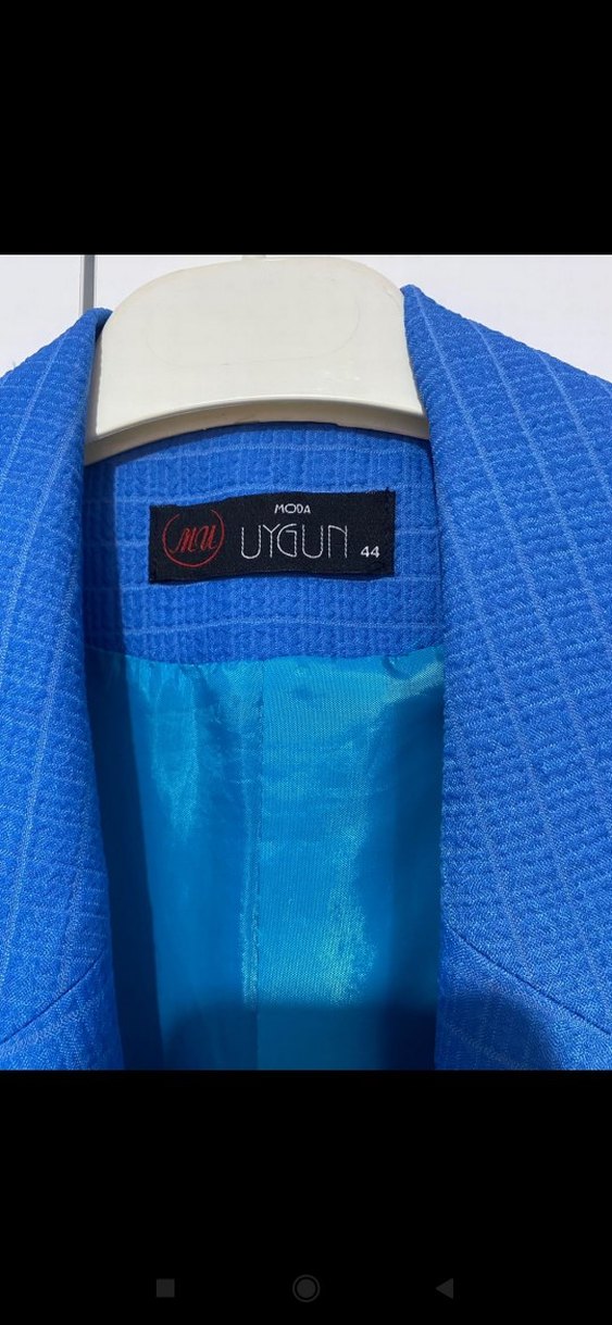 Mavi Parlak Düğmeli Kolsuz Kadın Blazer - Görsel 3