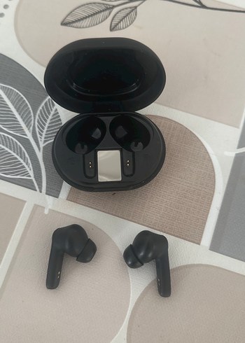 Siyah Kablosuz Kulaklıklar - Görsel 3