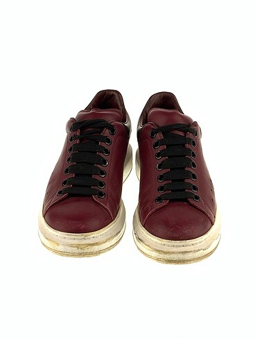 38 Beden Alexander McQueen Spor Ayakkabı %70 İndirimli.