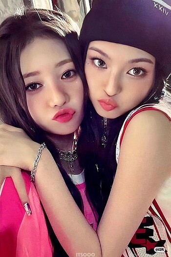 Rora ve Chiquita Drip pc