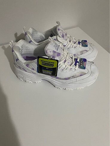 37 Beden SKECHERS D LİTES