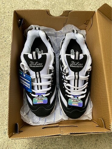37 Beden siyah Renk SKECHERS D LİTES