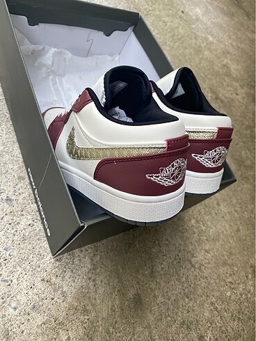 37 Beden bordo Renk NİKE JORDAN DRAGON