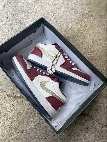NİKE JORDAN DRAGON