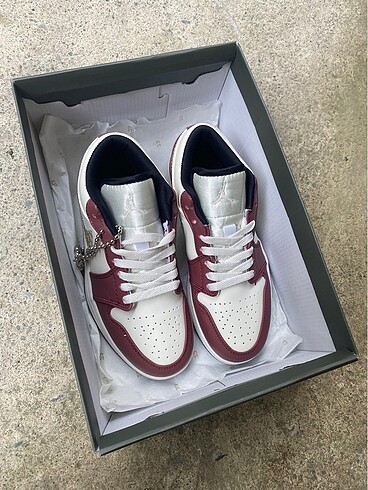 37 Beden NİKE JORDAN DRAGON