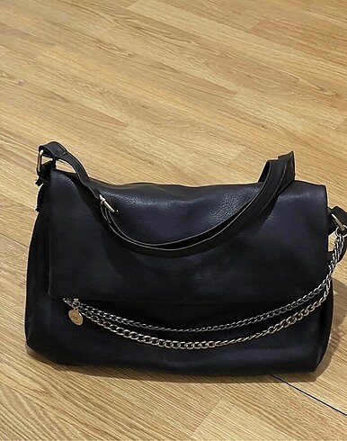 Nas markalı kol çantası çok şık moda
