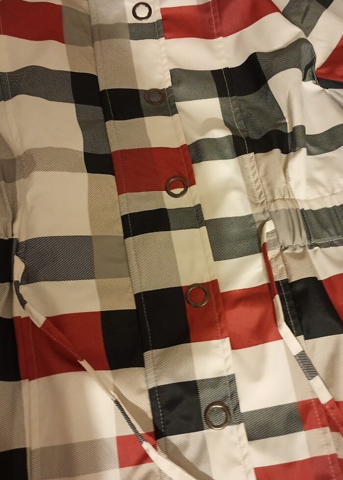 Ekoseli mevsimlik mont  - Görsel 3