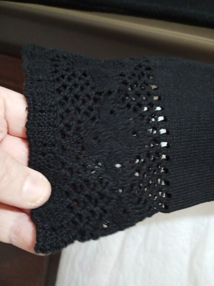 Siyah triko elbise kol uçları ve etek uçları dantel örgüsü - Görsel 2