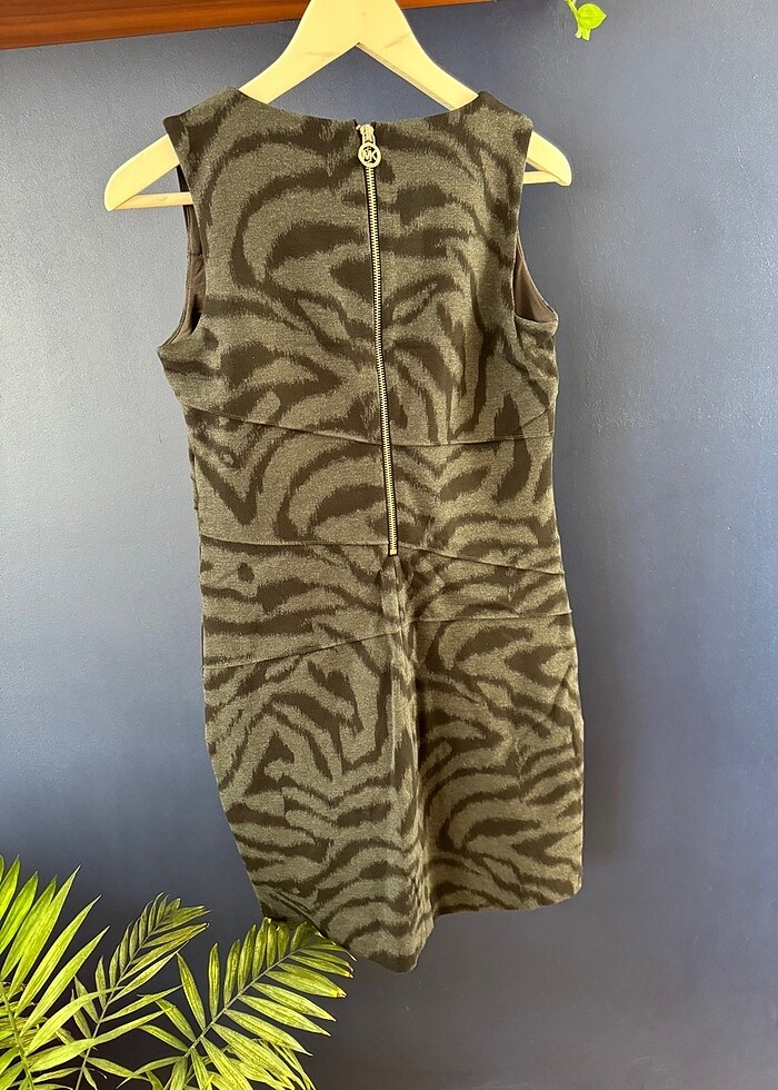 Michael Kors zebra desenli elbise - Görsel 3