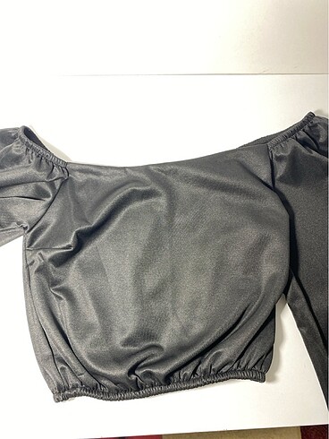 ŞIK SİYAH CROP BLUZ