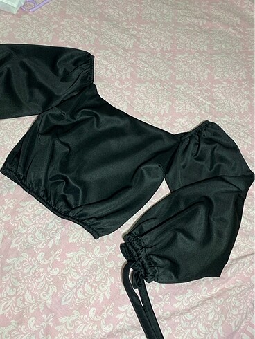 l Beden siyah Renk ŞIK SİYAH CROP BLUZ