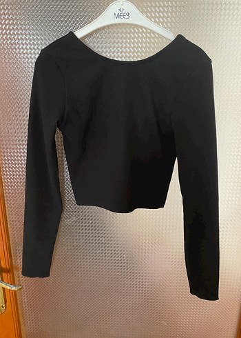 Uzun Kollu Siyah arkası v yaka bluz - Görsel 2