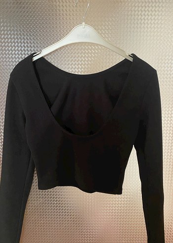 Uzun Kollu Siyah arkası v yaka bluz - Görsel 4