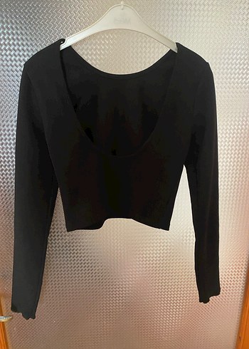 Uzun Kollu Siyah arkası v yaka bluz - Görsel 3