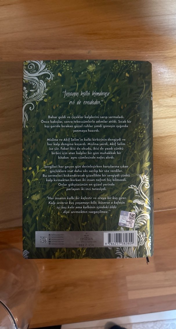 Mürekkebe Boyanan Sandunya II - Sümeyye Demirkan - Görsel 2