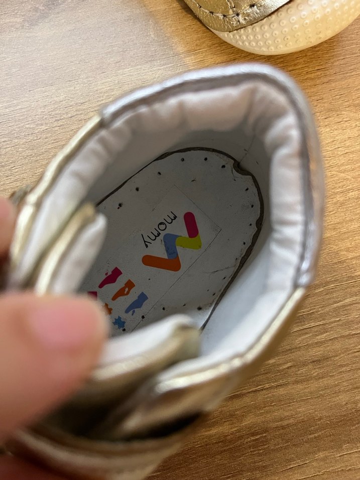 Kız Bebek Altın Renkli Nakışlı ortopedik İlk Adım Ayakkabısı - Görsel 4