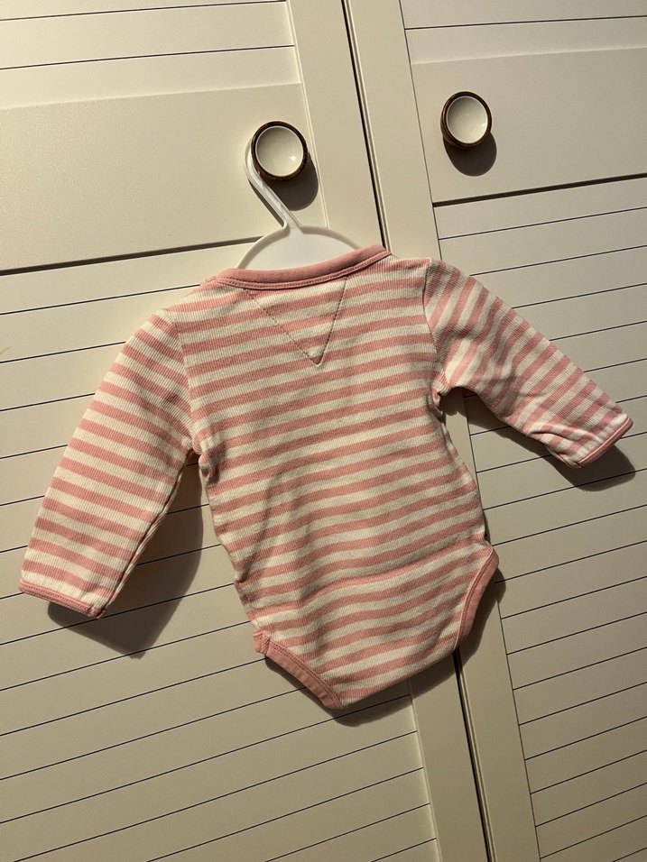 Uzun Kollu Pembe Çizgili Bebek Body - Görsel 3