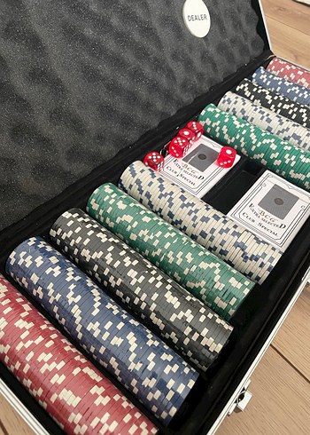  Beden Çok Renkli Poker Seti Metal Kutu 500 Chip