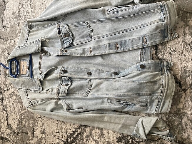 m Beden Pull and Bear Orijinal Yazlık Ceket