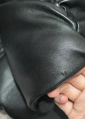 Stradivarius deri şişme mont - Görsel 2