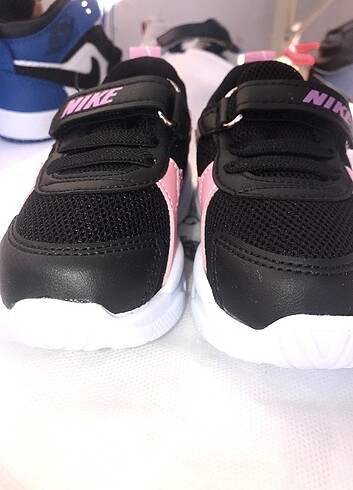 23 Beden pembe Renk Nike bebek spor ayakkabı 