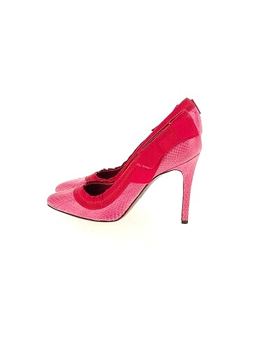 Lanvin Stiletto %70 İndirimli.