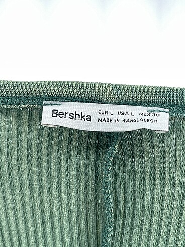 l Beden yeşil Renk Bershka Uzun Elbise %70 İndirimli.
