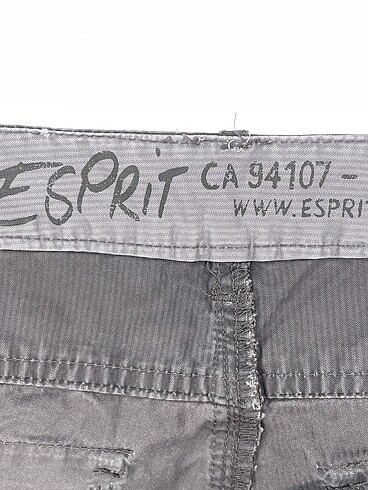 38 Beden çeşitli Renk Esprit Bermuda / Kapri %70 İndirimli.