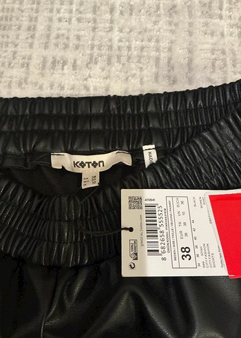 Siyah Deri Mini Şort - Görsel 3