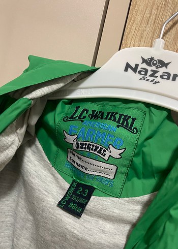 LC Waikiki Erkek Çocuk Yeşil Fermuarlı yağmurluk