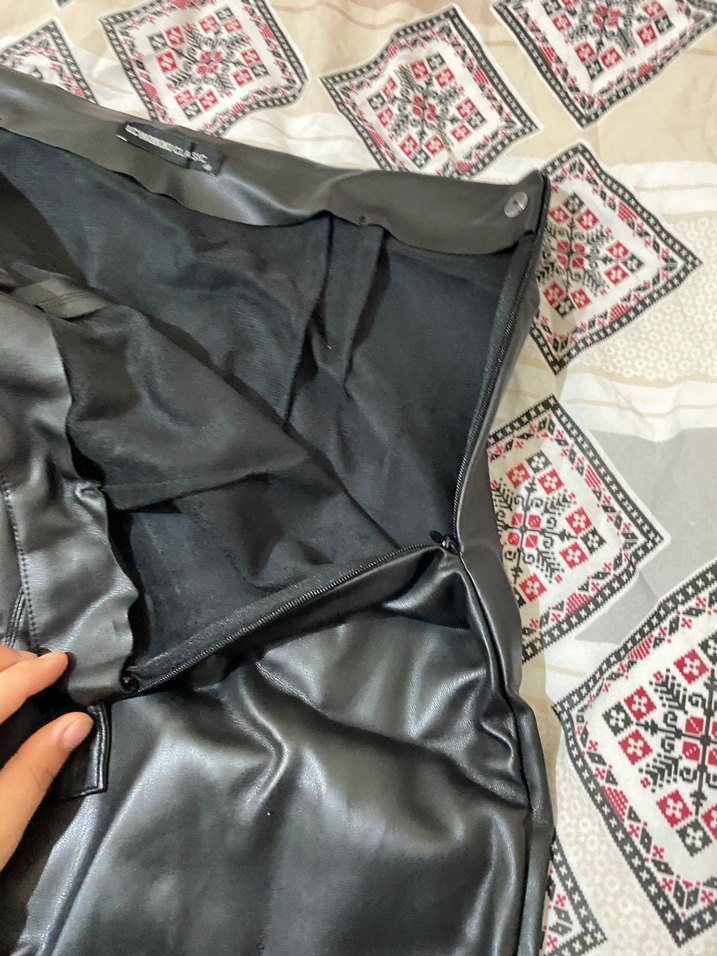 Drapeli Siyah Deri Uzun Etek - Görsel 4