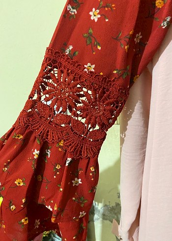 Kırmızı Nakışlı Uzun Bohem Elbise - Görsel 2