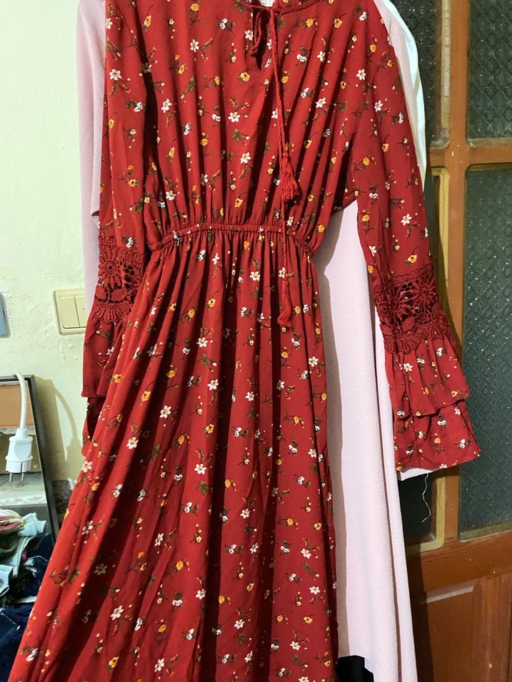 Kırmızı Nakışlı Uzun Bohem Elbise - Görsel 3