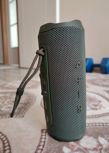Yeşil JBL Flip 6 Bluetooth Hoparlör - Görsel 2