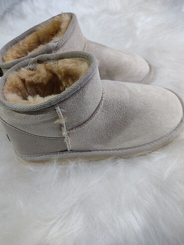 Ugg mini bej