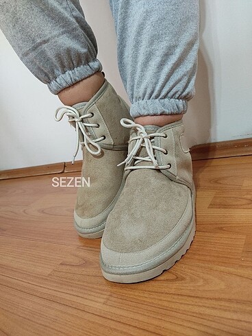 Ugg ????BAĞCİKLİ İCİ TÜYLÜ BOT bej