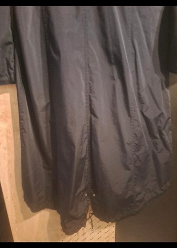 Fermuarlı lacivert Uzun Kadın Yağmurluk - Görsel 4