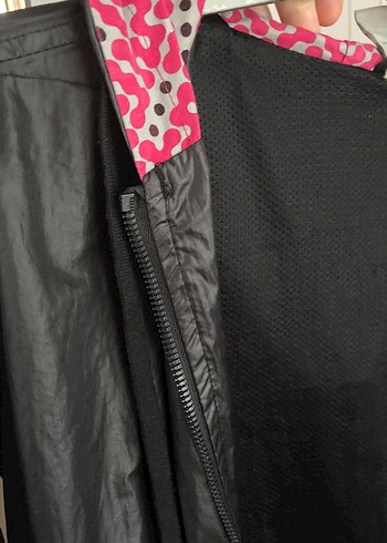 Siyah Kapüşonlu Fermuarlı Kadın Ceket - Görsel 7