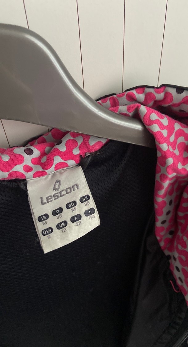 Siyah Kapüşonlu Fermuarlı Kadın Ceket - Görsel 3