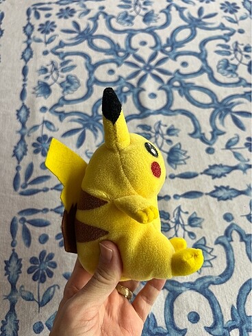 Beden Pikachu 90 lardan