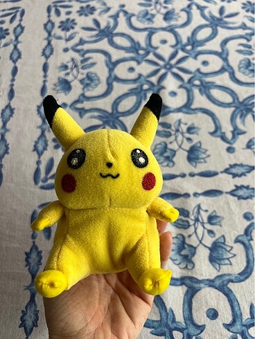 Beden Renk Pikachu 90 lardan