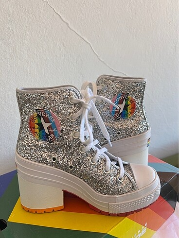 36 Beden çeşitli Renk Converse Chuck 70 Deluxe Heel Pride