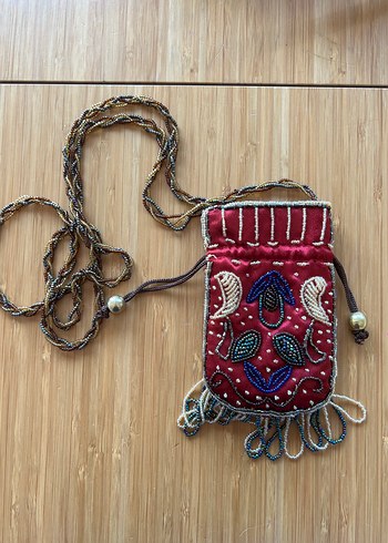 Bordo Boncuk İşlemeli mini Çanta