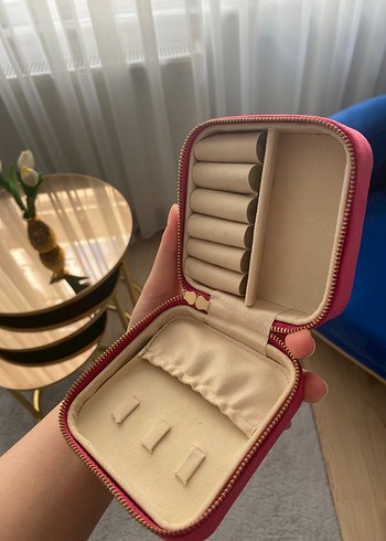 Pastel Pembe Makyaj ve Takı Organizeri
