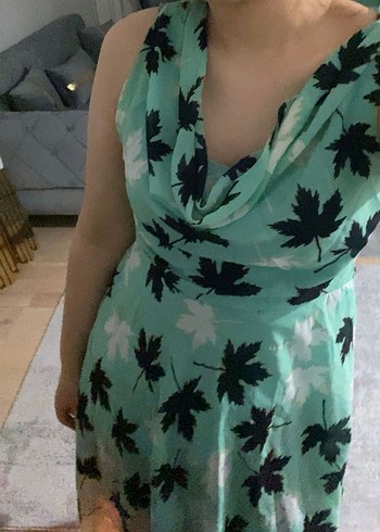 Yeşil V Yakalı Drapeli Elbisesi - Görsel 2